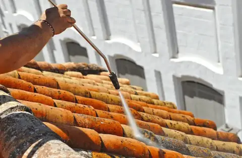 Nettoyage de toitures - Saint-Médard-d'Eyrans